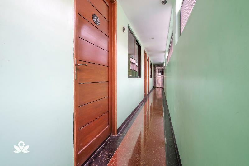 Zen Rooms Time Travellers Makati Makati City Exterior foto