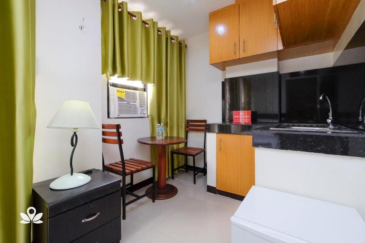 Zen Rooms Time Travellers Makati Makati City Exterior foto